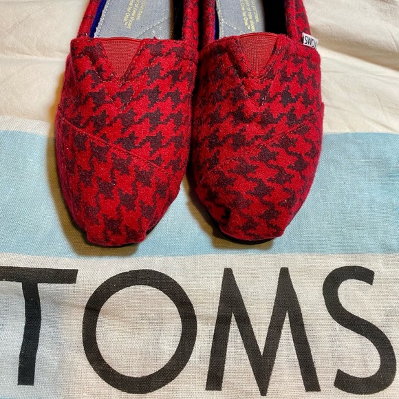♥️ BRAND NEW TOMS SHOES , ONE FOR  ONE ✅ - Picture 3 of 12